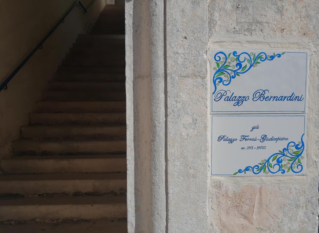 Palazzo Bernardini B & B Matera Luaran gambar