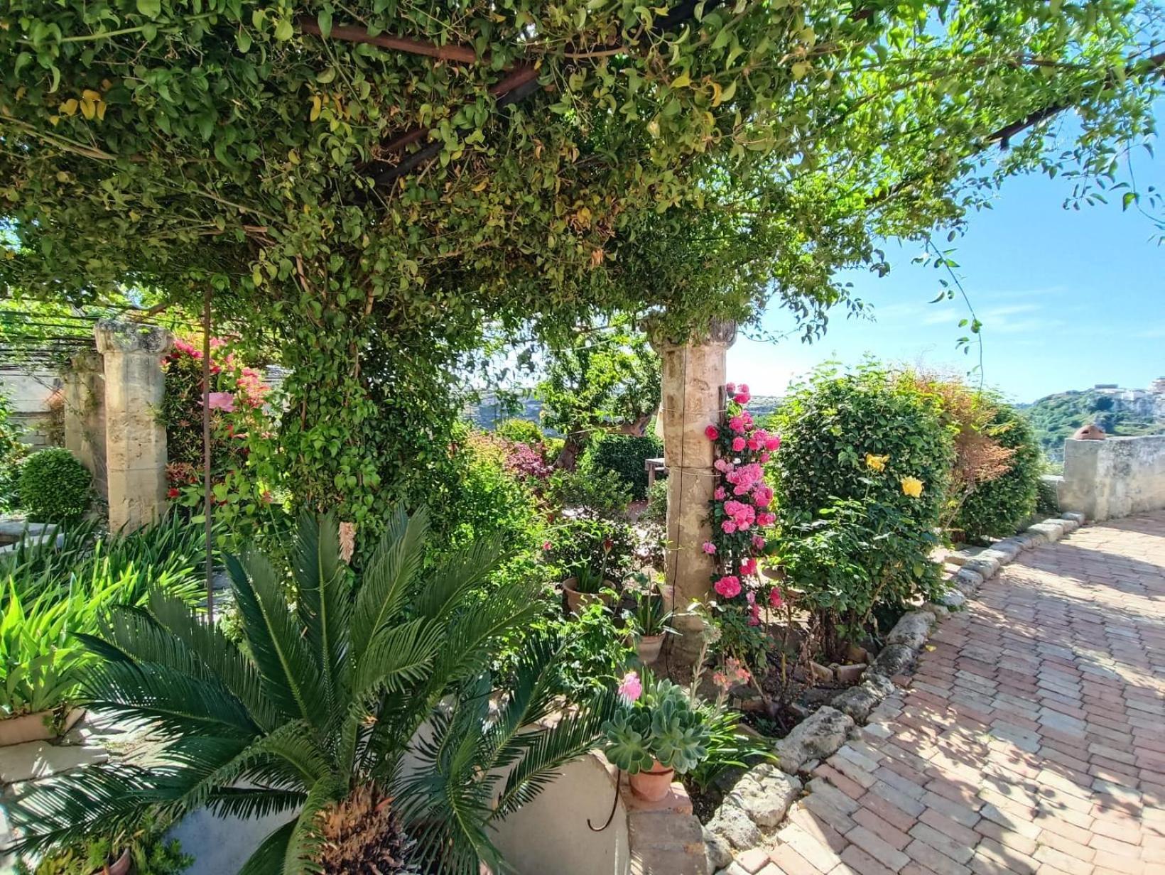 Palazzo Bernardini B & B Matera Luaran gambar